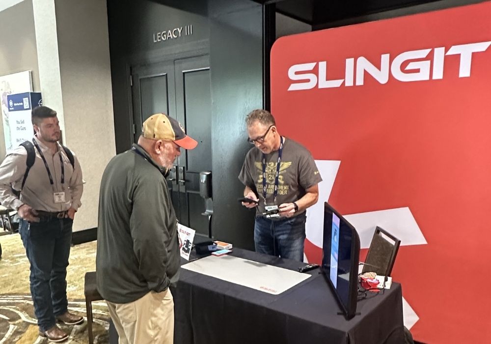 slingit-hero SlingIt team picture